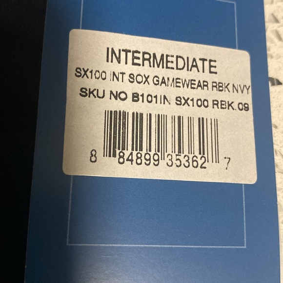 Reebok intermediate SX100 one size hockey socks - Picture 4 of 4